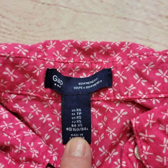 Gap dragonfly buttondown shirt XS - Picture 3 of 3